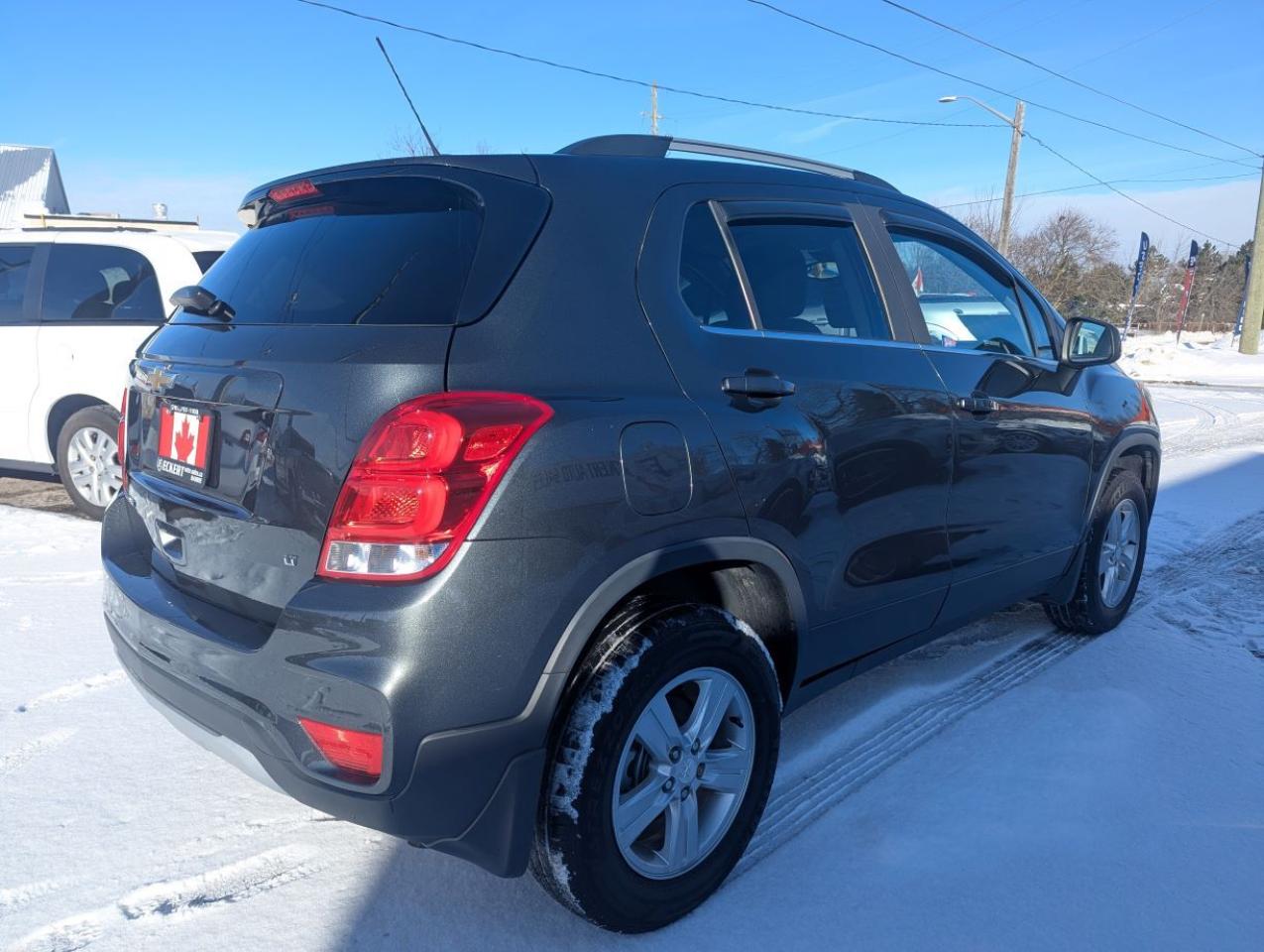 2019 Chevrolet Trax LT AWD WITH APPLE CARPLAY!! Photo