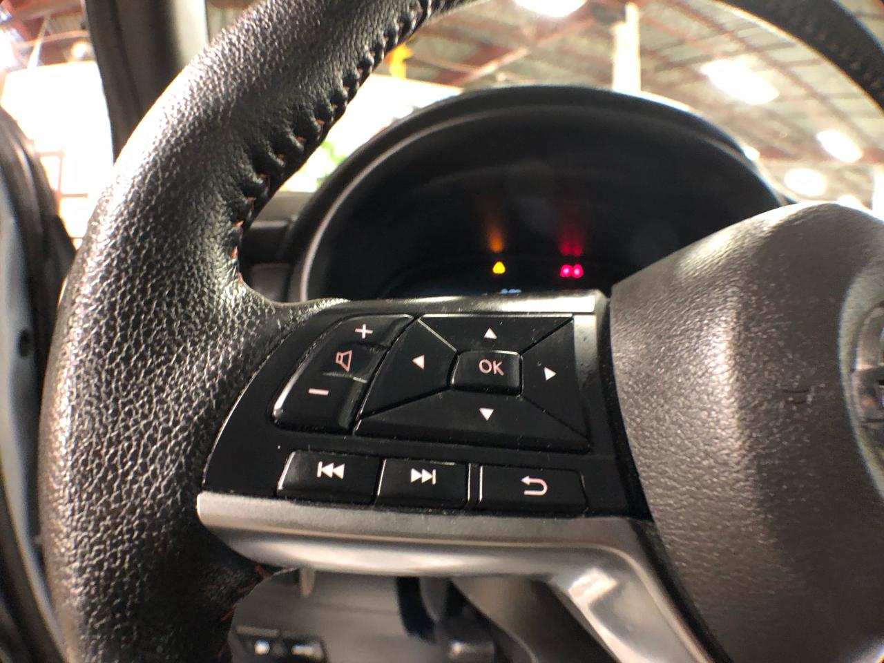 2021 Nissan Kicks SR LEATHER A/C A/CARPLAY L/ASSIST B/SPOT CAMERA Photo