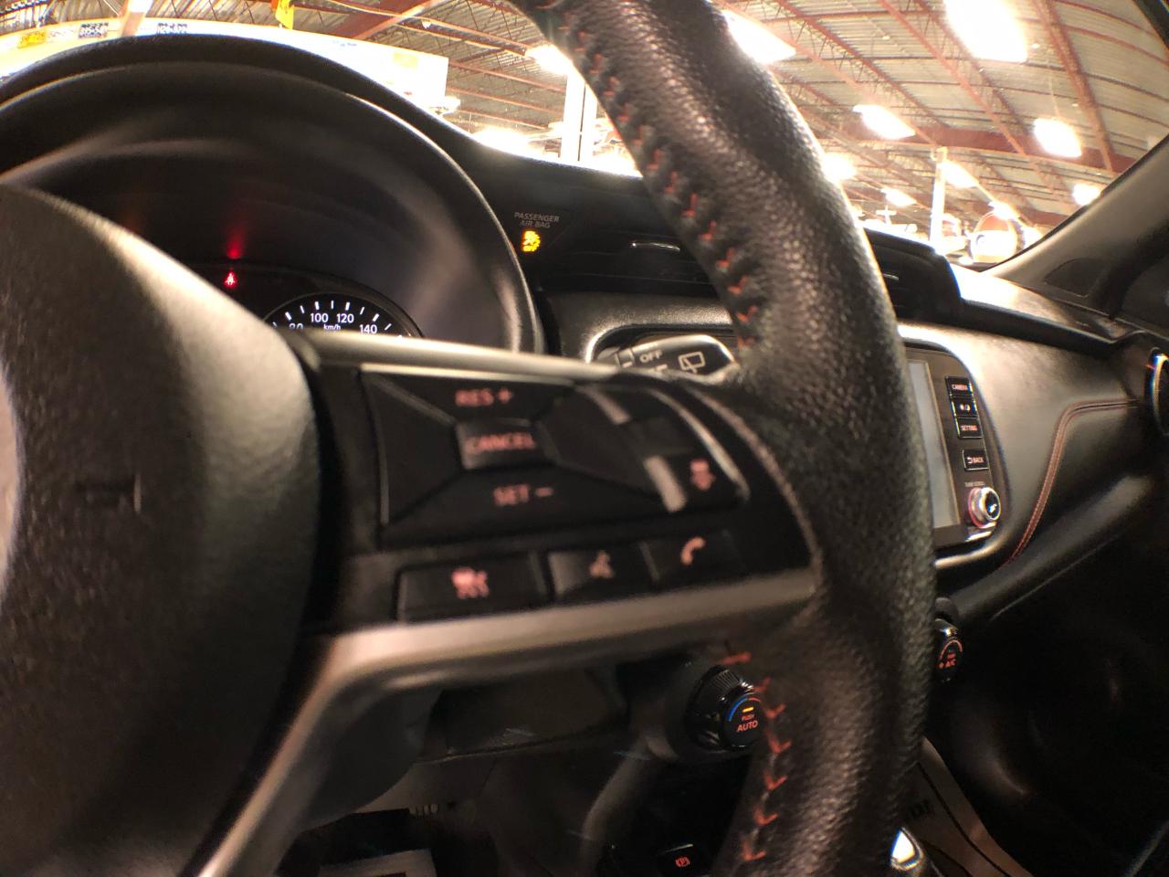 2021 Nissan Kicks SR LEATHER A/C A/CARPLAY L/ASSIST B/SPOT CAMERA Photo