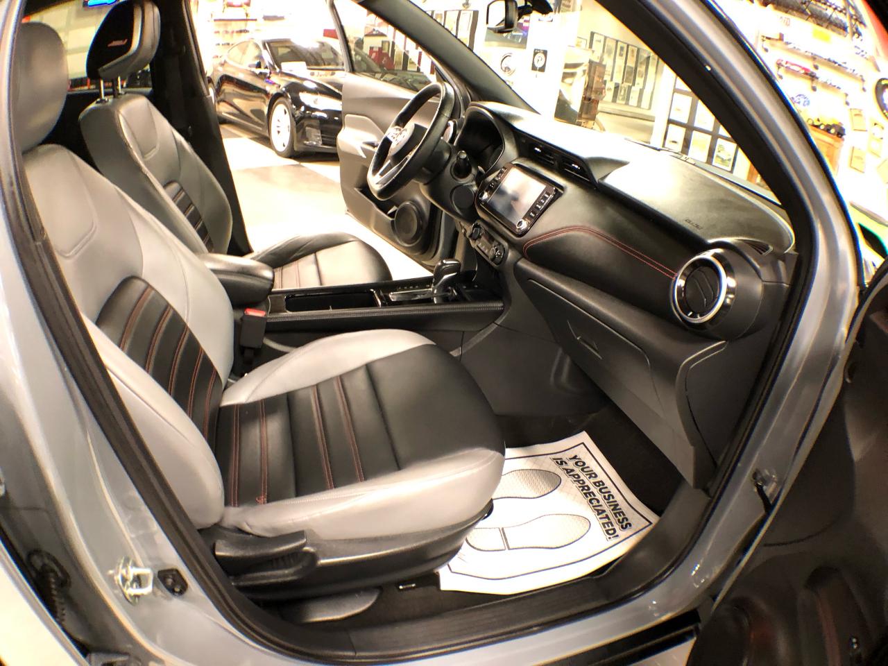 2021 Nissan Kicks SR LEATHER A/C A/CARPLAY L/ASSIST B/SPOT CAMERA Photo