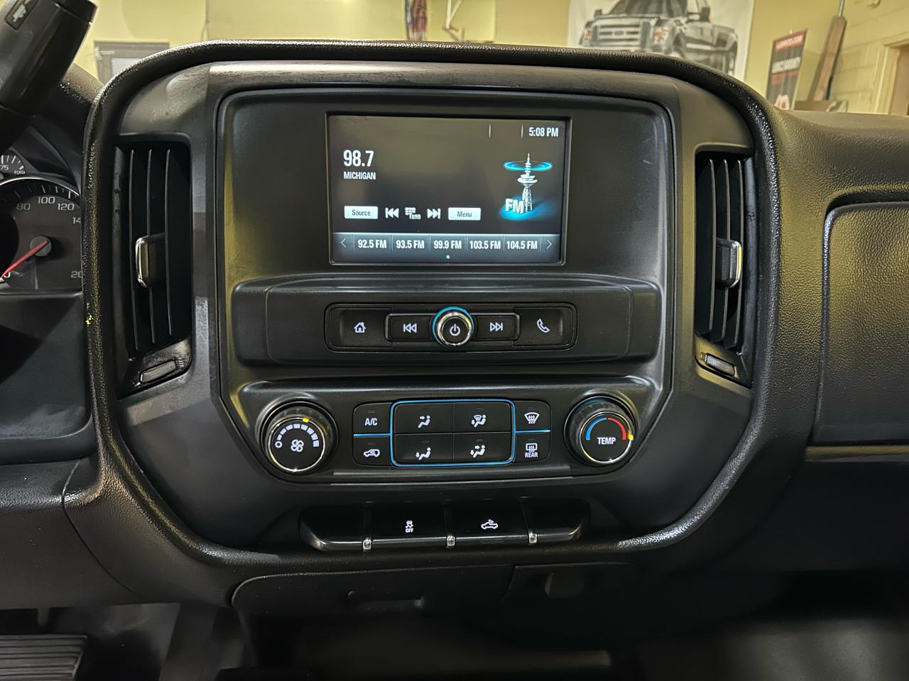 2018 Chevrolet Silverado 1500 LS Photo