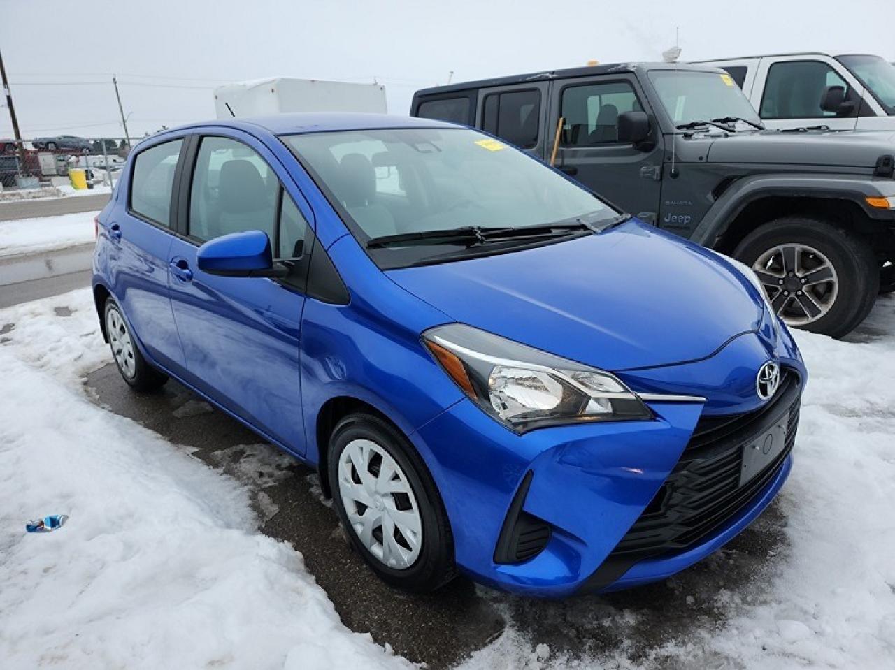2018 Toyota Yaris LE Photo0