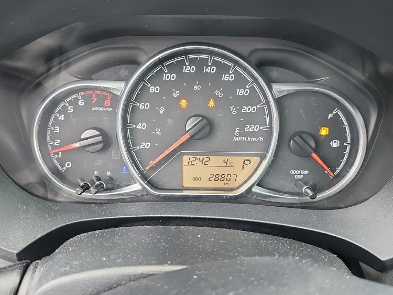 2018 Toyota Yaris LE Photo3