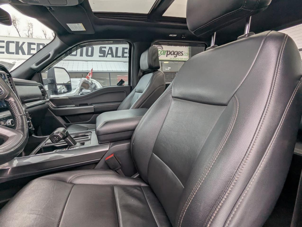 2022 Ford F-150 XLT WITH PANARAMIC SUNROOF!! Photo