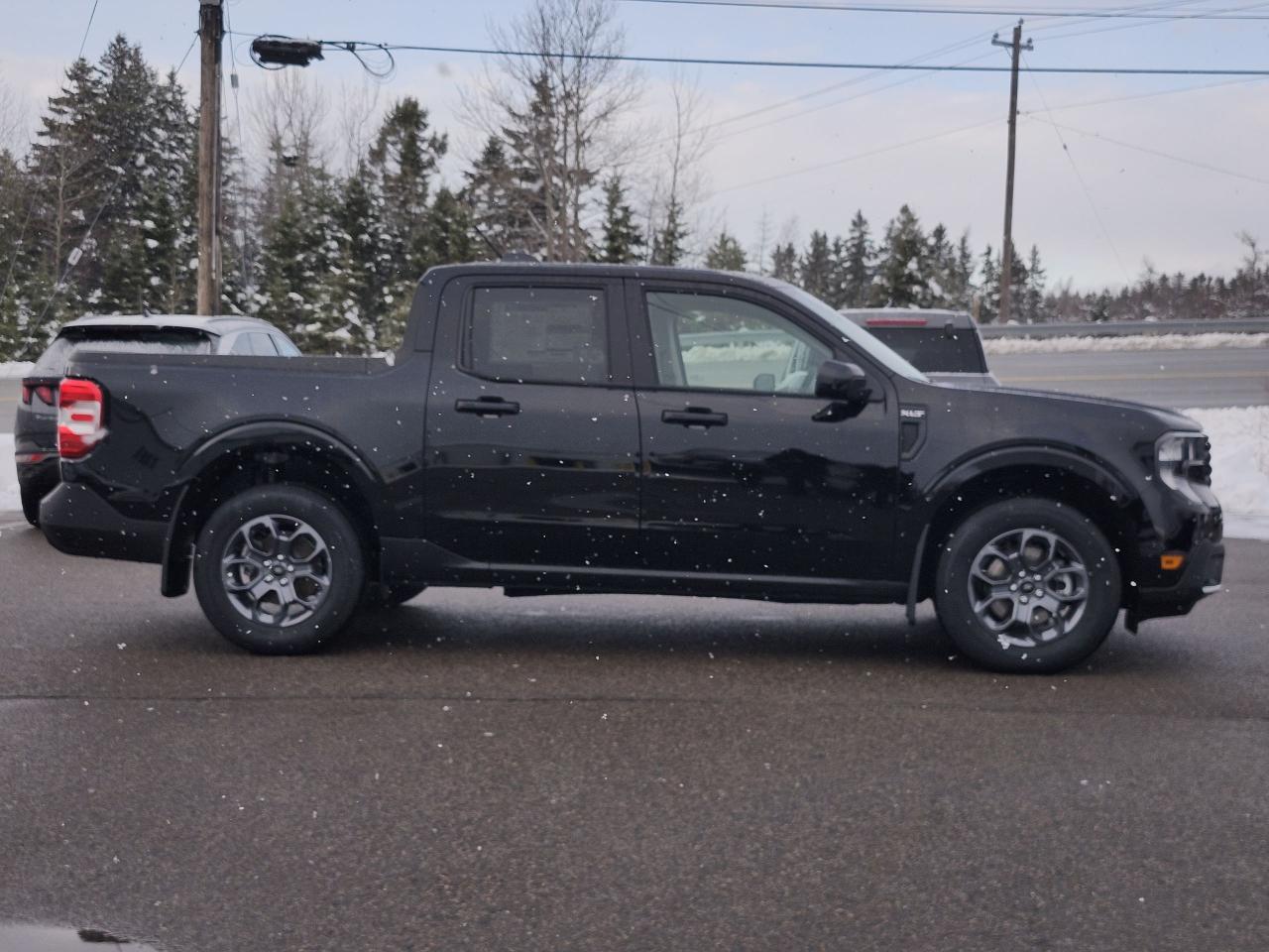 2026 Ford Maverick XLT AWD SuperCrew Photo3