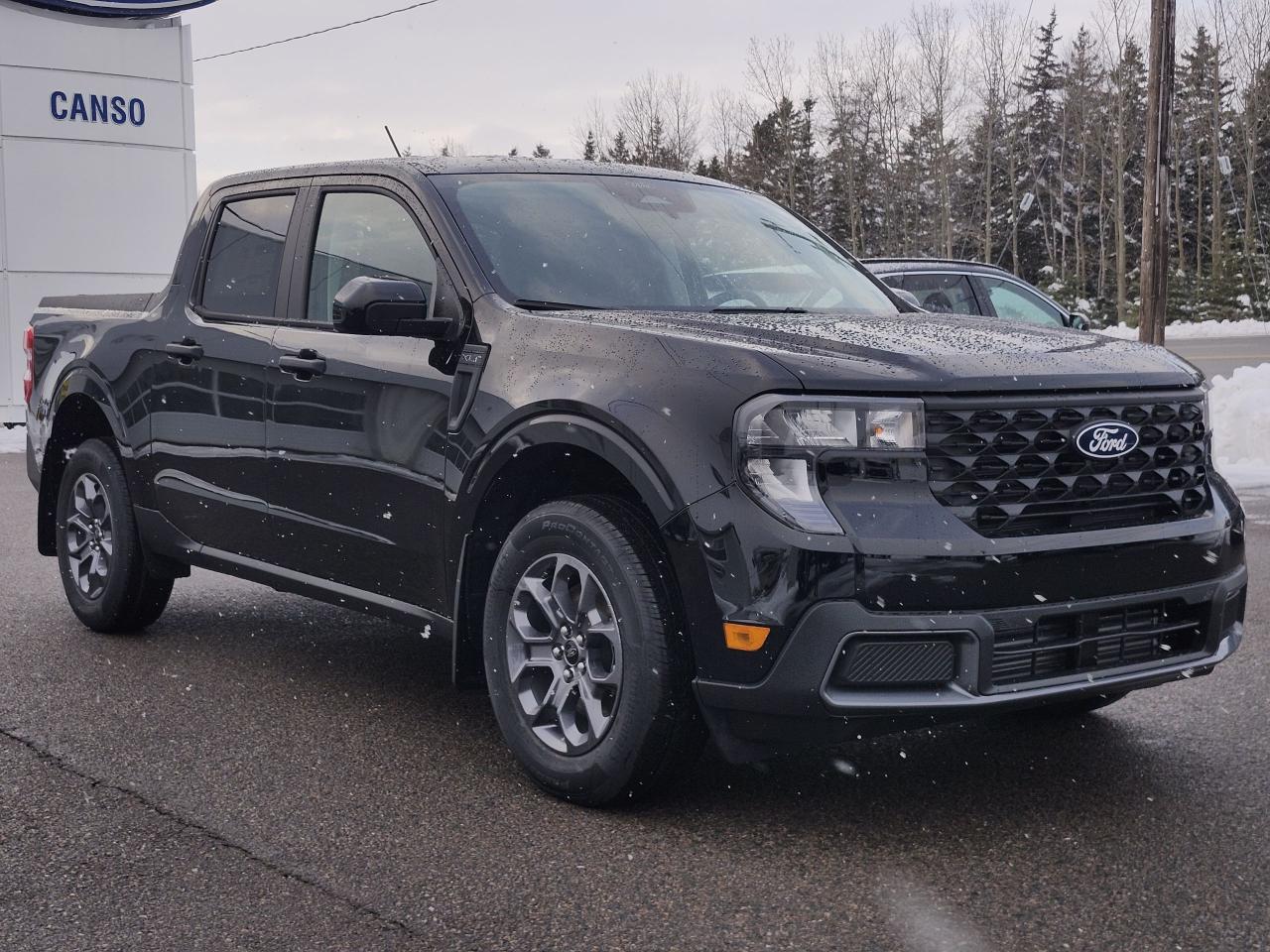 2026 Ford Maverick XLT AWD SuperCrew Photo2