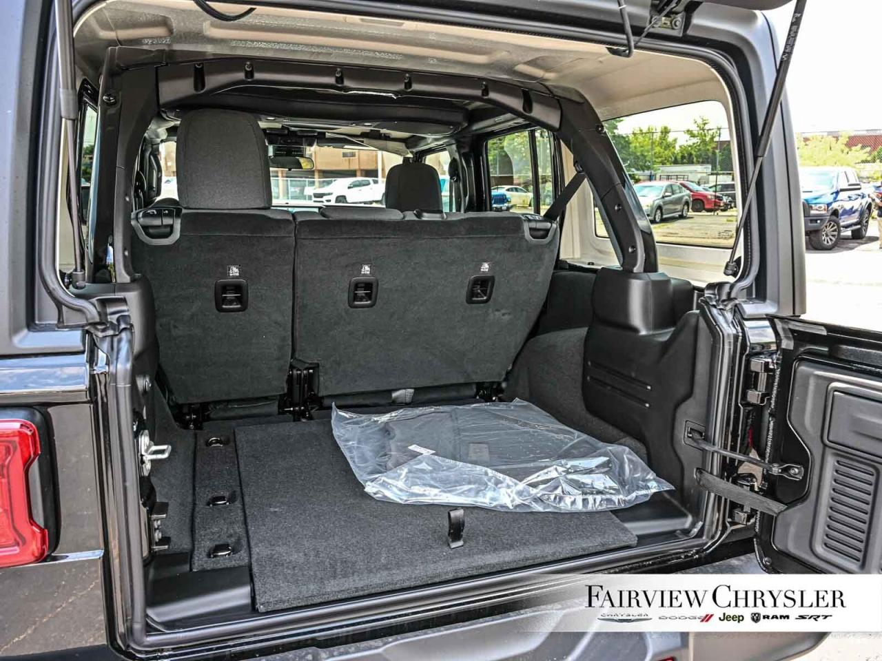 2025 Jeep Wrangler Sahara BLIND SPOT   3.6L V6   TRAILER TOW   CARPLA Photo