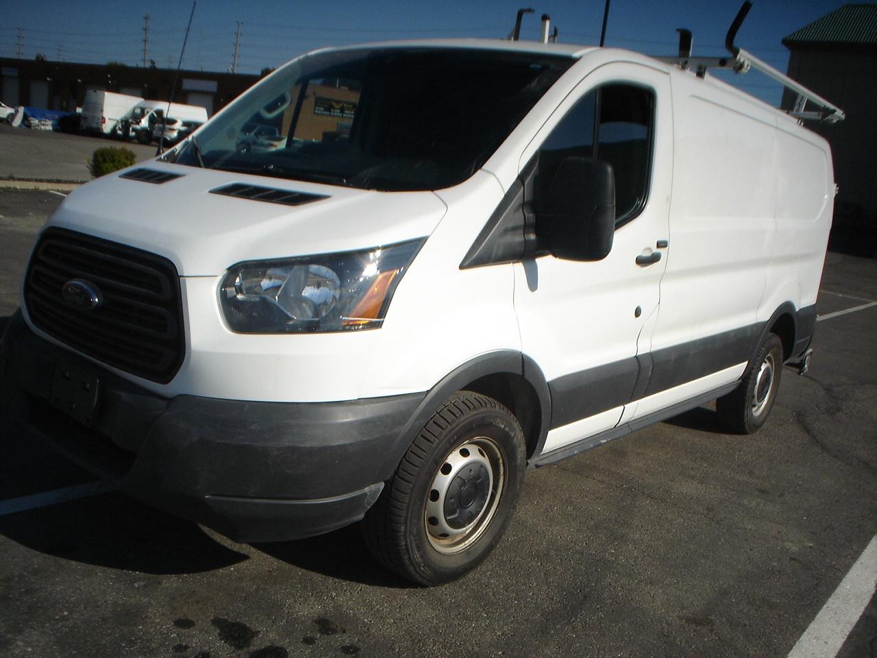 2018 Ford Transit Van T-250 130" Low Rf 9000 GVWR Swing-Out RH Dr Photo0