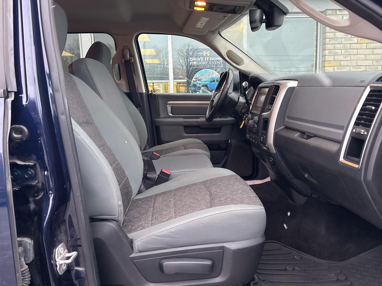 2016 RAM 2500 SLT Photo