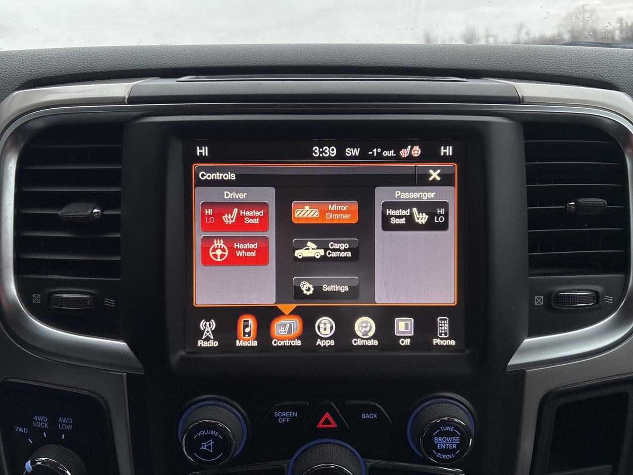 2016 RAM 2500 SLT Photo