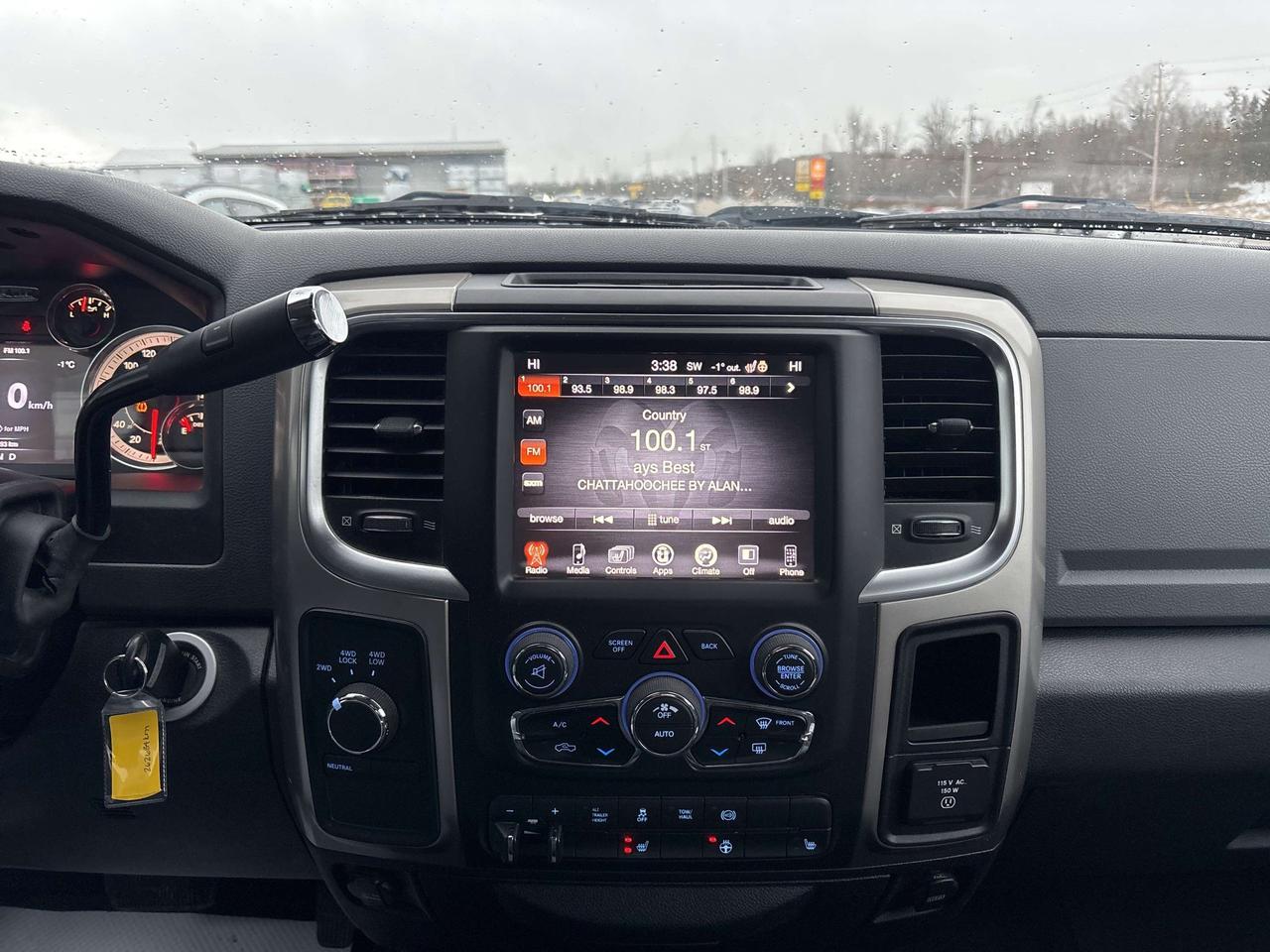 2016 RAM 2500 SLT Photo