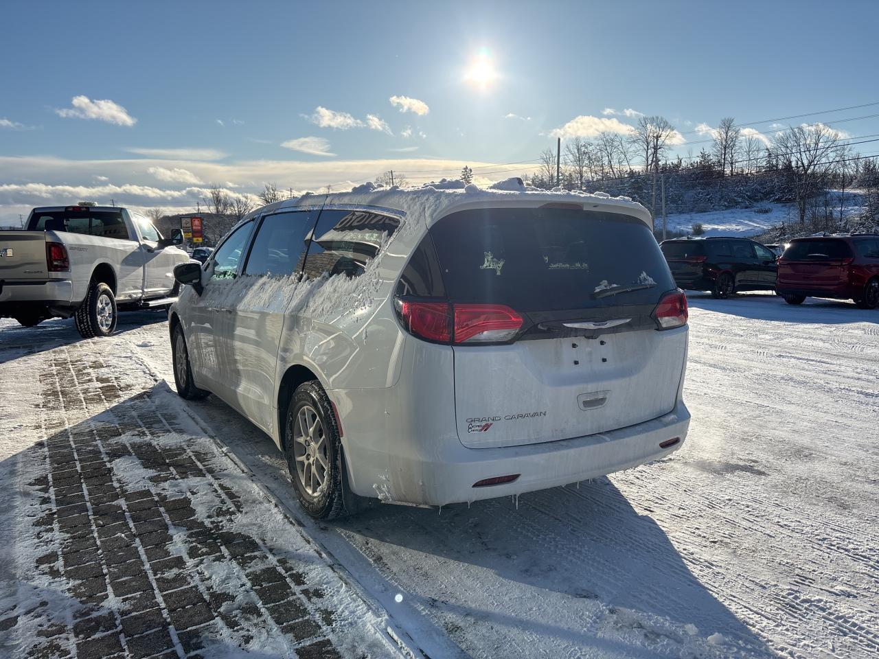 2024 Chrysler Grand Caravan SXT Photo