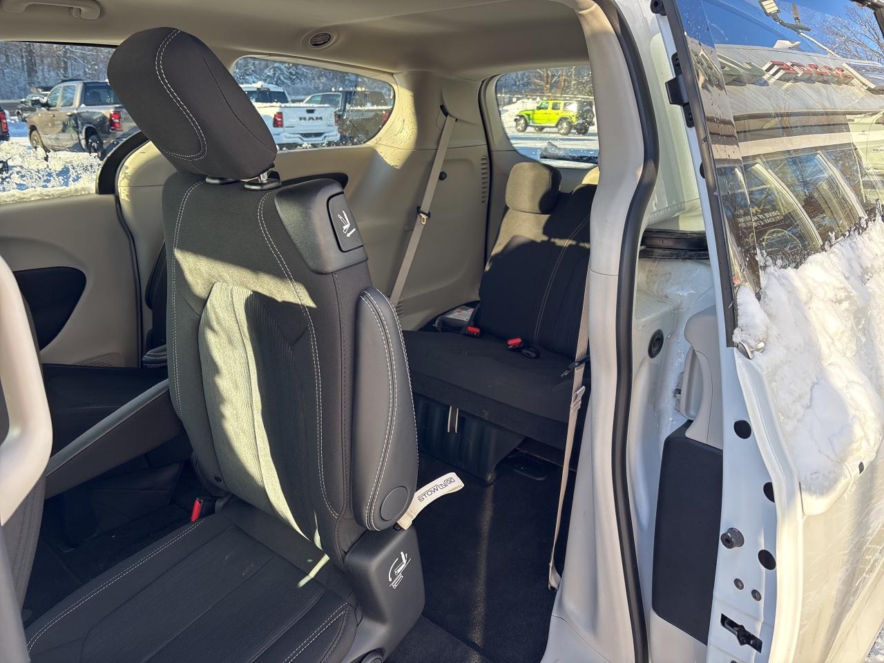 2024 Chrysler Grand Caravan SXT Photo