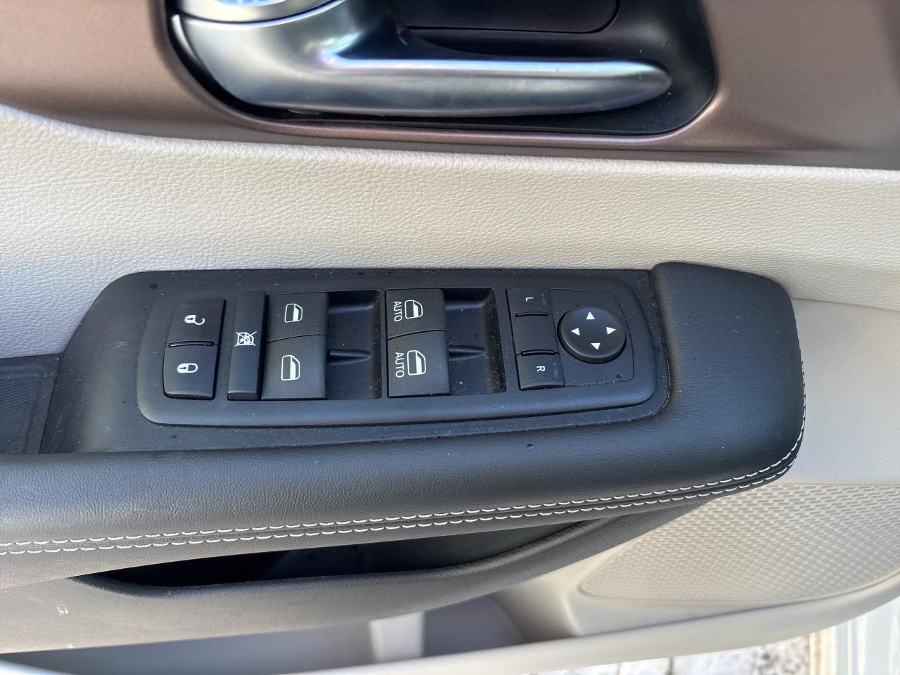 2024 Chrysler Grand Caravan SXT Photo