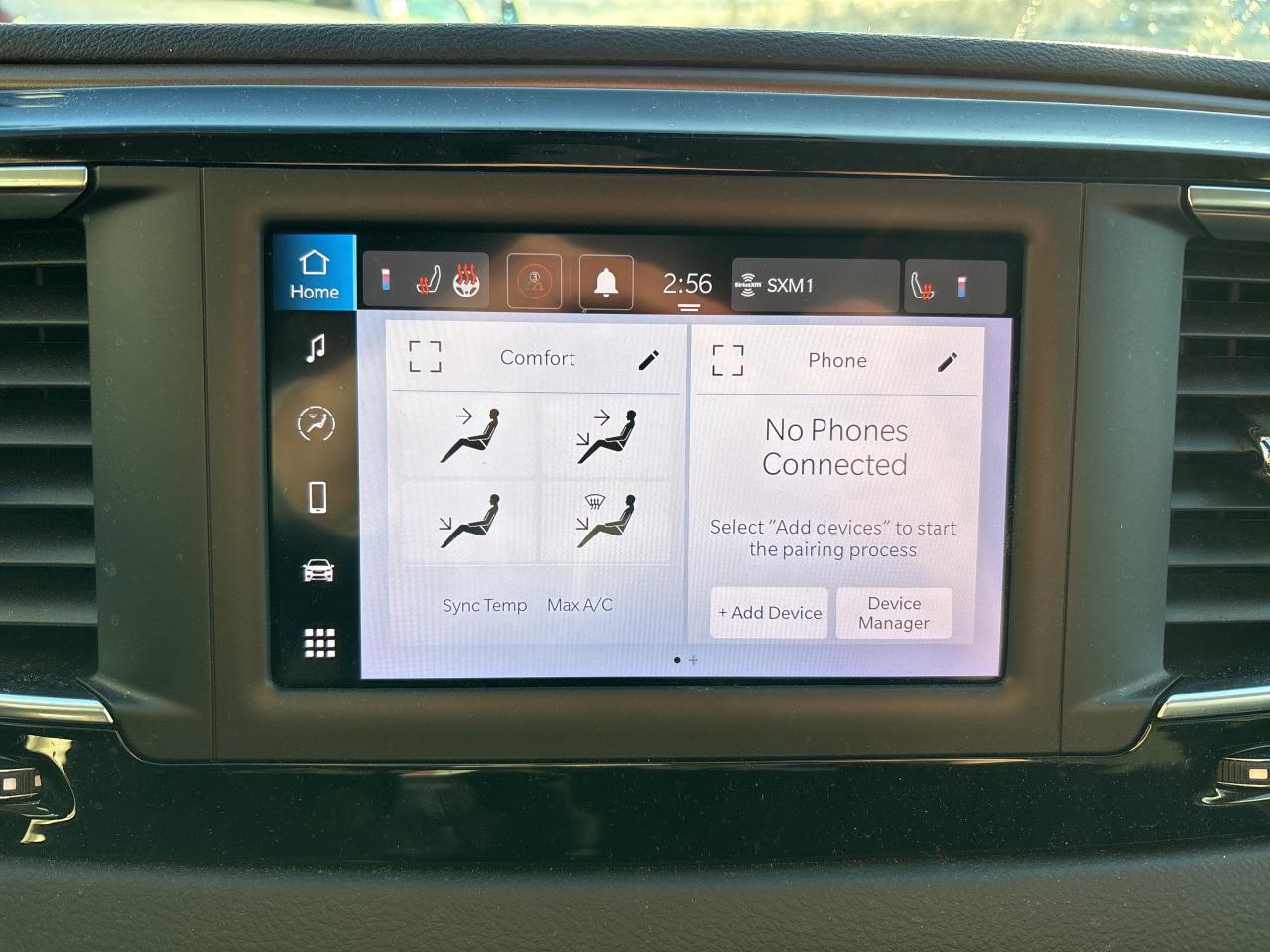 2024 Chrysler Grand Caravan SXT Photo