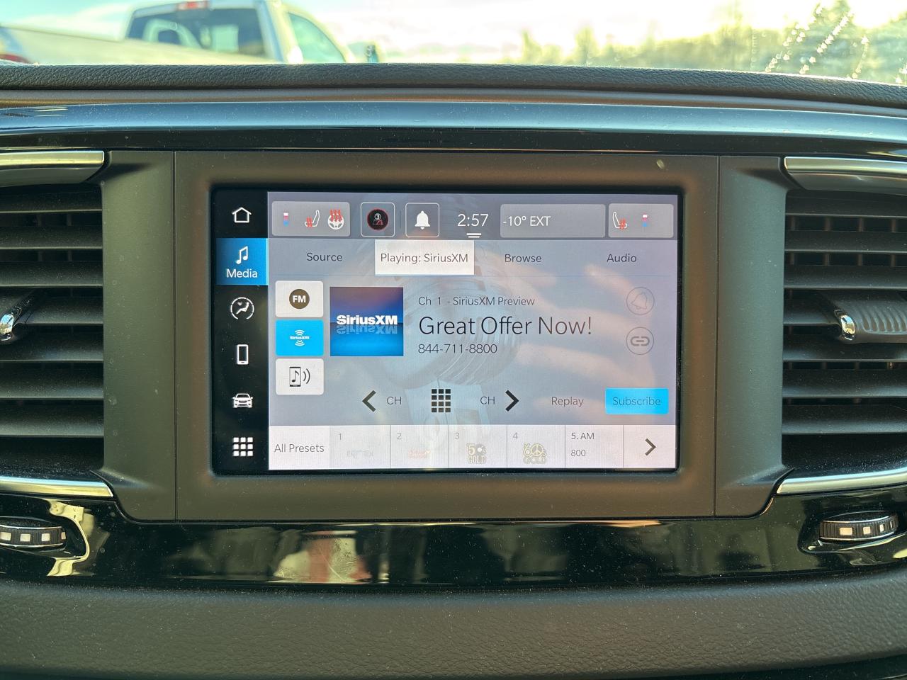 2024 Chrysler Grand Caravan SXT Photo