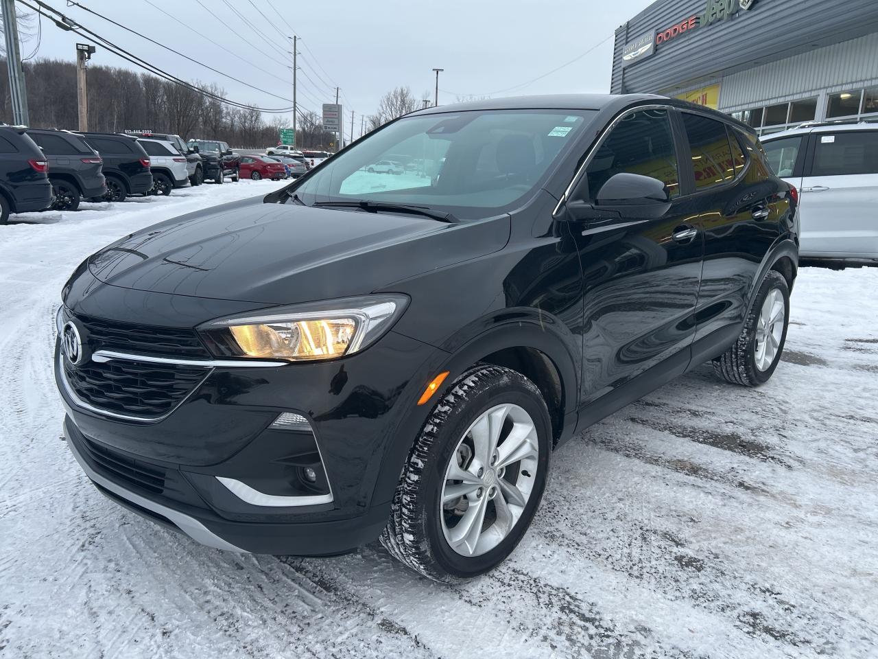 2023 Buick Encore GX Preferred Photo2