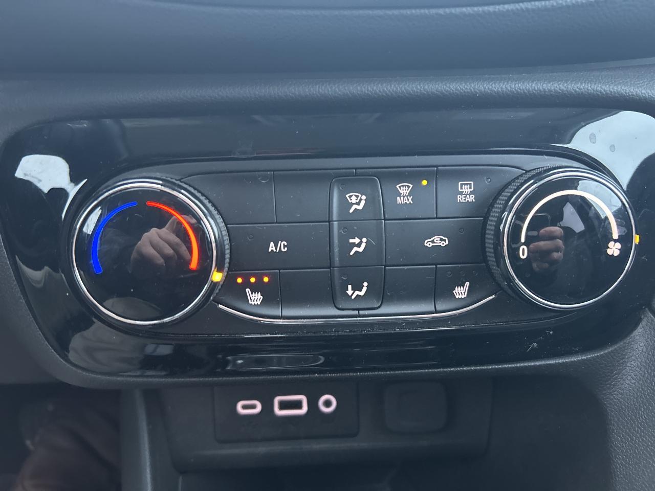 2023 Buick Encore GX Preferred Photo