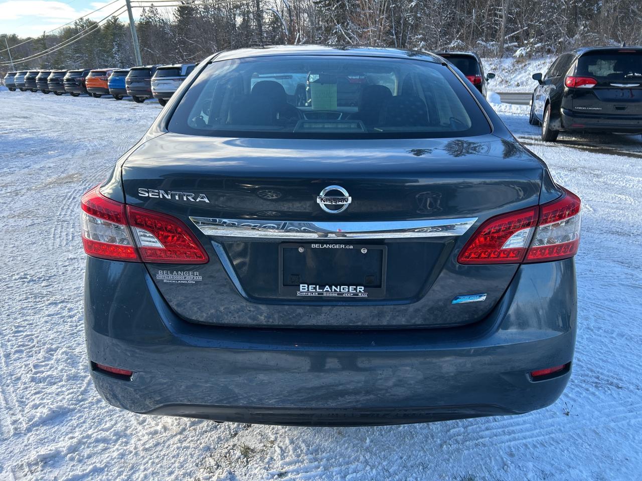 2014 Nissan Sentra S Photo