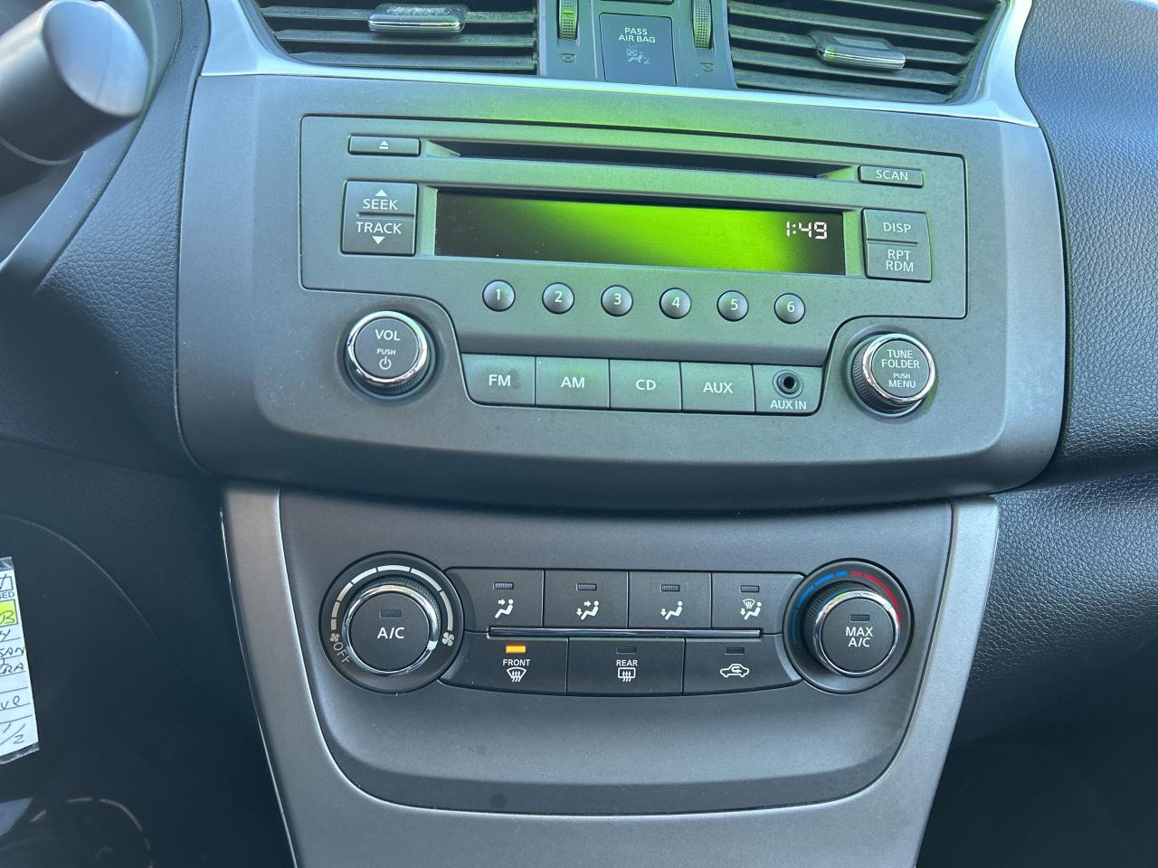 2014 Nissan Sentra S Photo