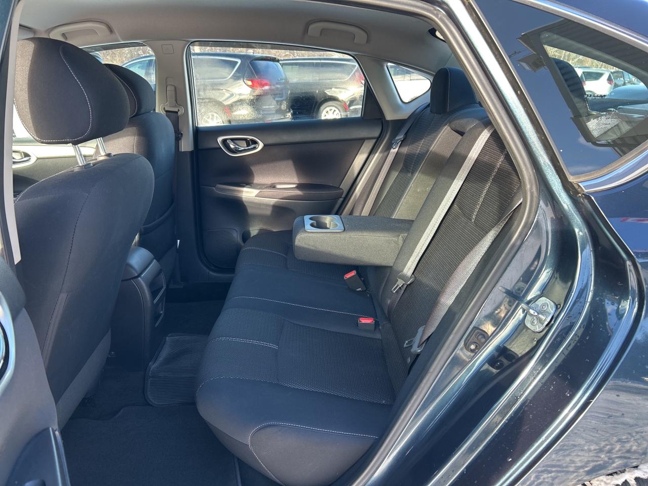 2014 Nissan Sentra S Photo