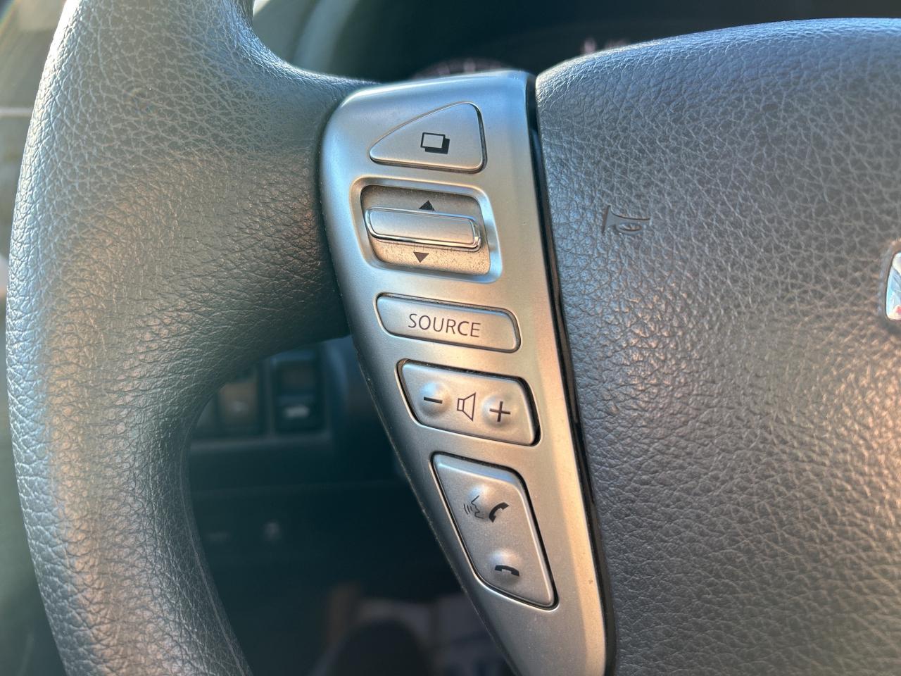 2014 Nissan Sentra S Photo