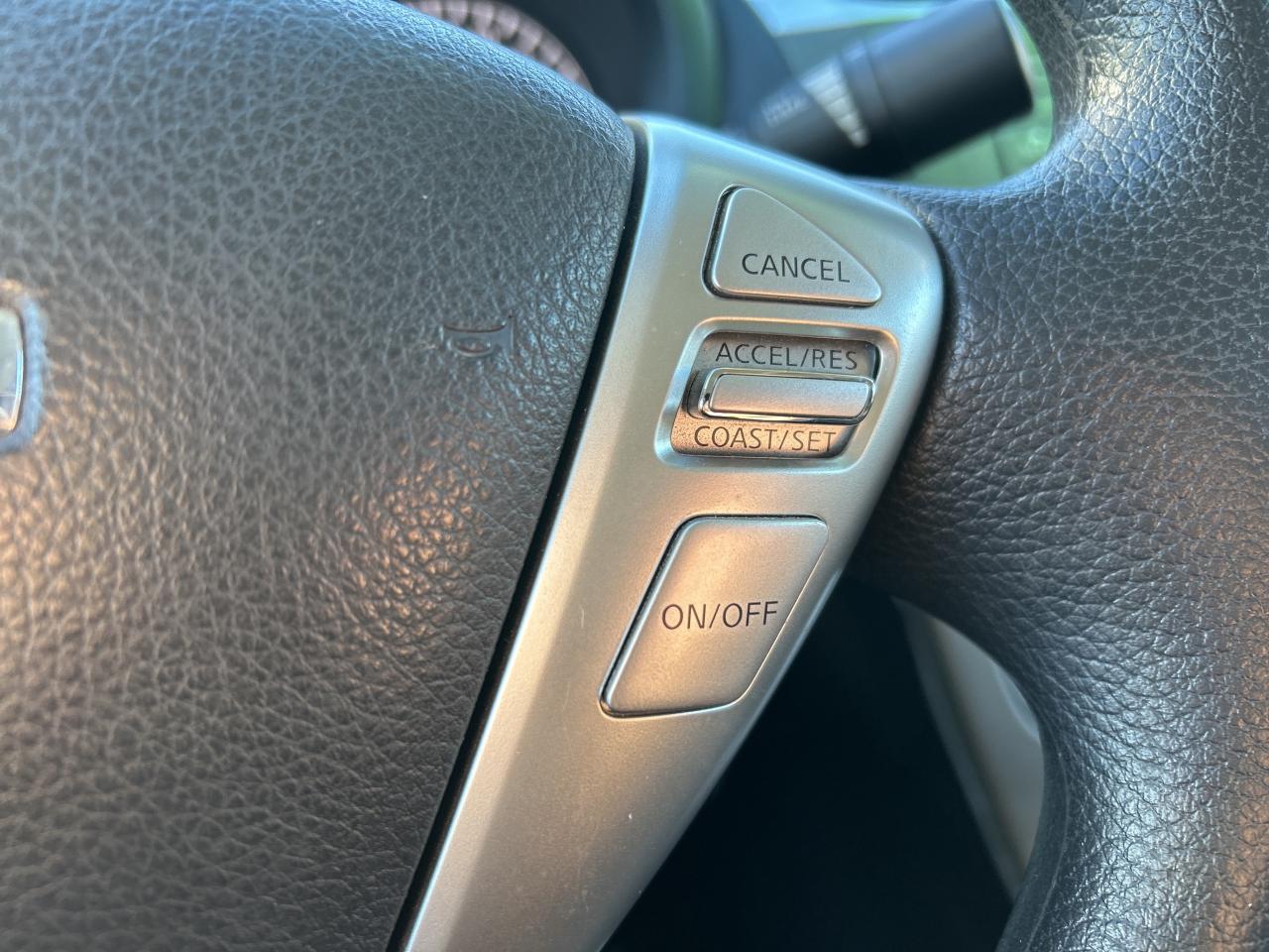 2014 Nissan Sentra S Photo