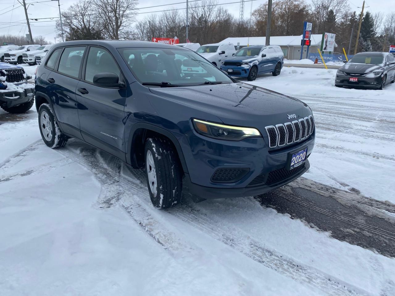 2020 Jeep Cherokee Sport Photo