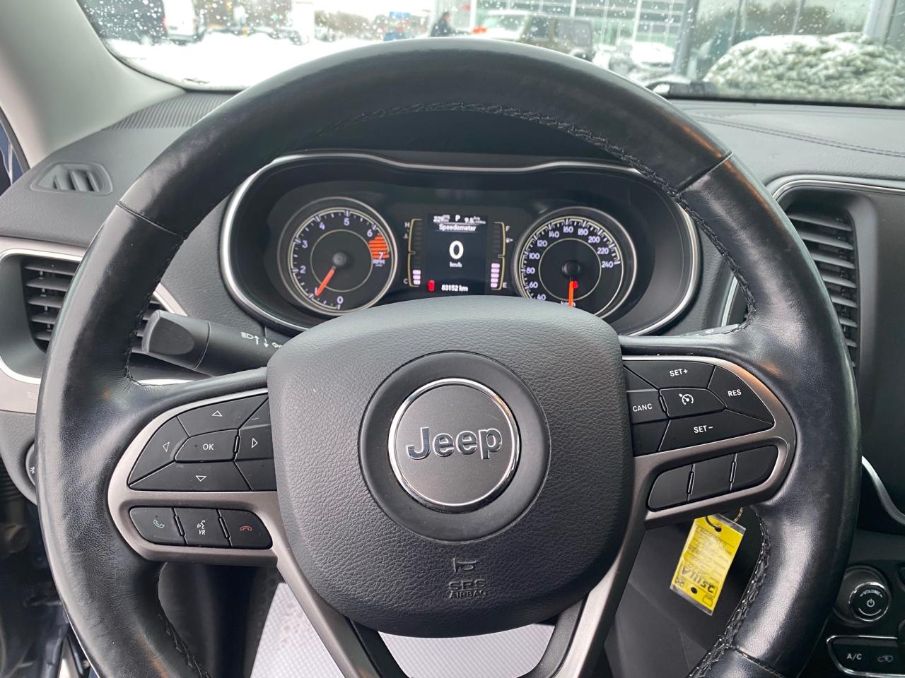 2020 Jeep Cherokee Sport Photo