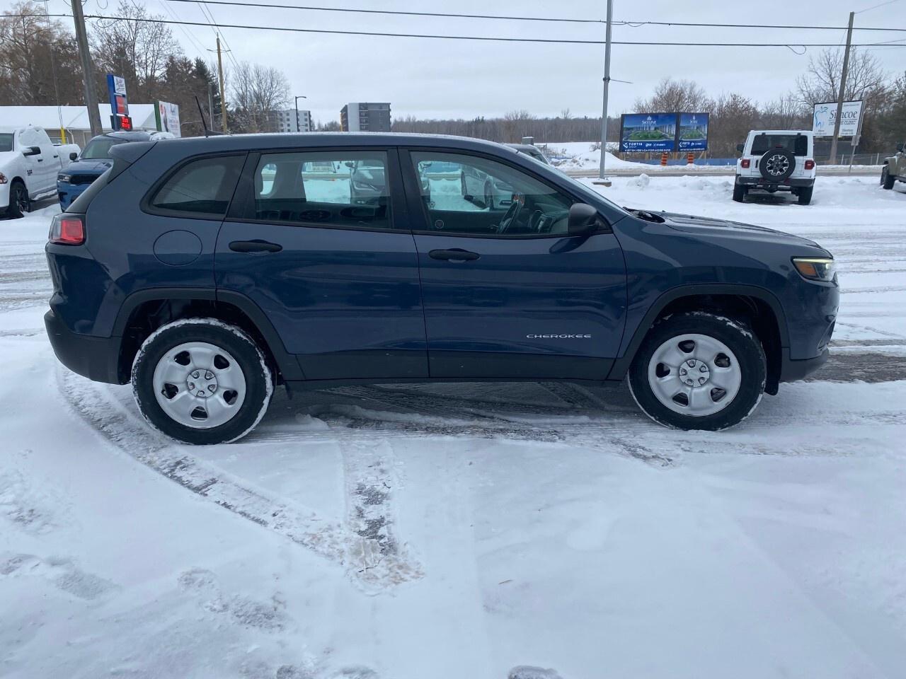 2020 Jeep Cherokee SPORT 4X4 Photo