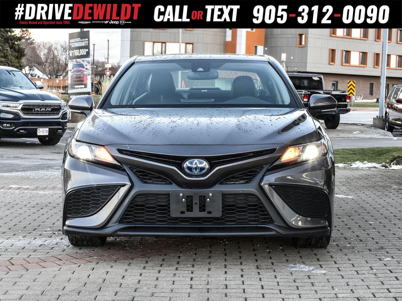 2021 Toyota Camry HYBRID SE   SUNROOF   HEATED SEATS + WHEEL Photo3