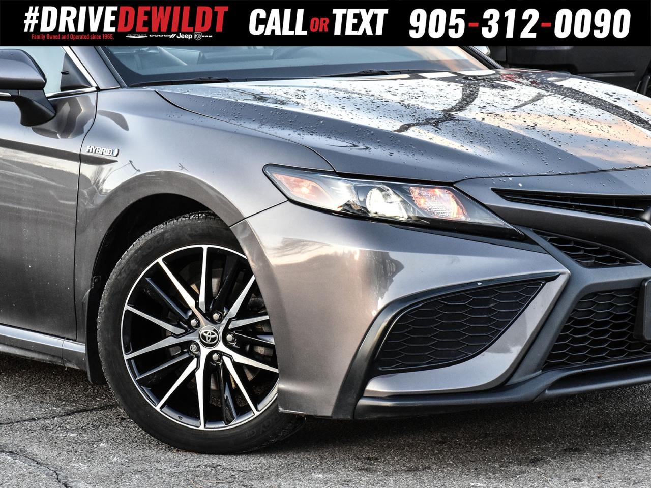 2021 Toyota Camry HYBRID SE   SUNROOF   HEATED SEATS + WHEEL Photo