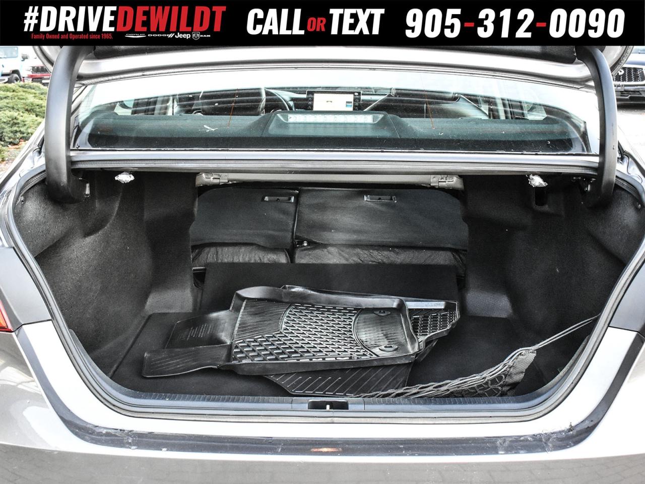 2021 Toyota Camry HYBRID SE   SUNROOF   HEATED SEATS + WHEEL Photo