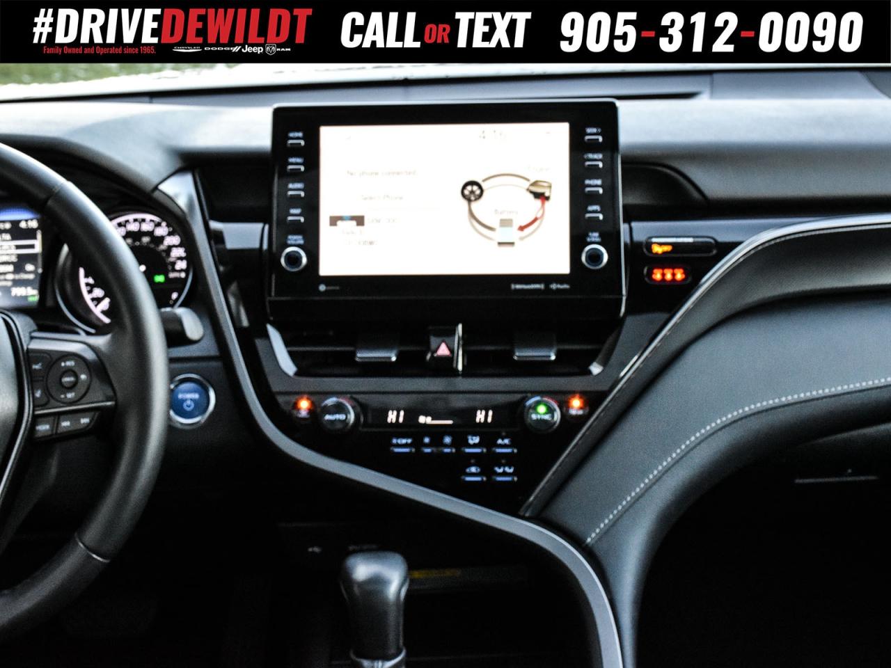 2021 Toyota Camry HYBRID SE   SUNROOF   HEATED SEATS + WHEEL Photo