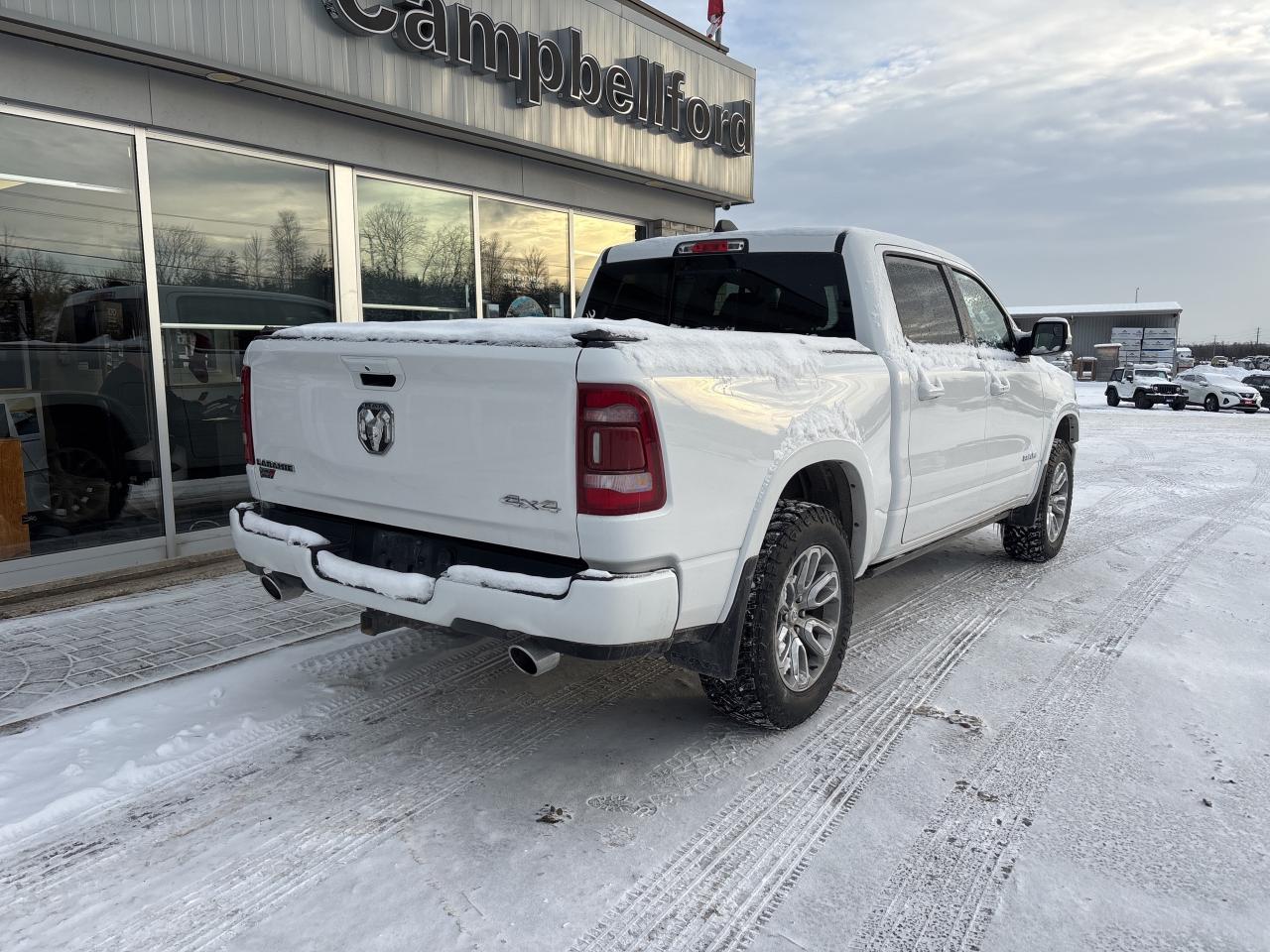 2022 RAM 1500 Laramie Photo4
