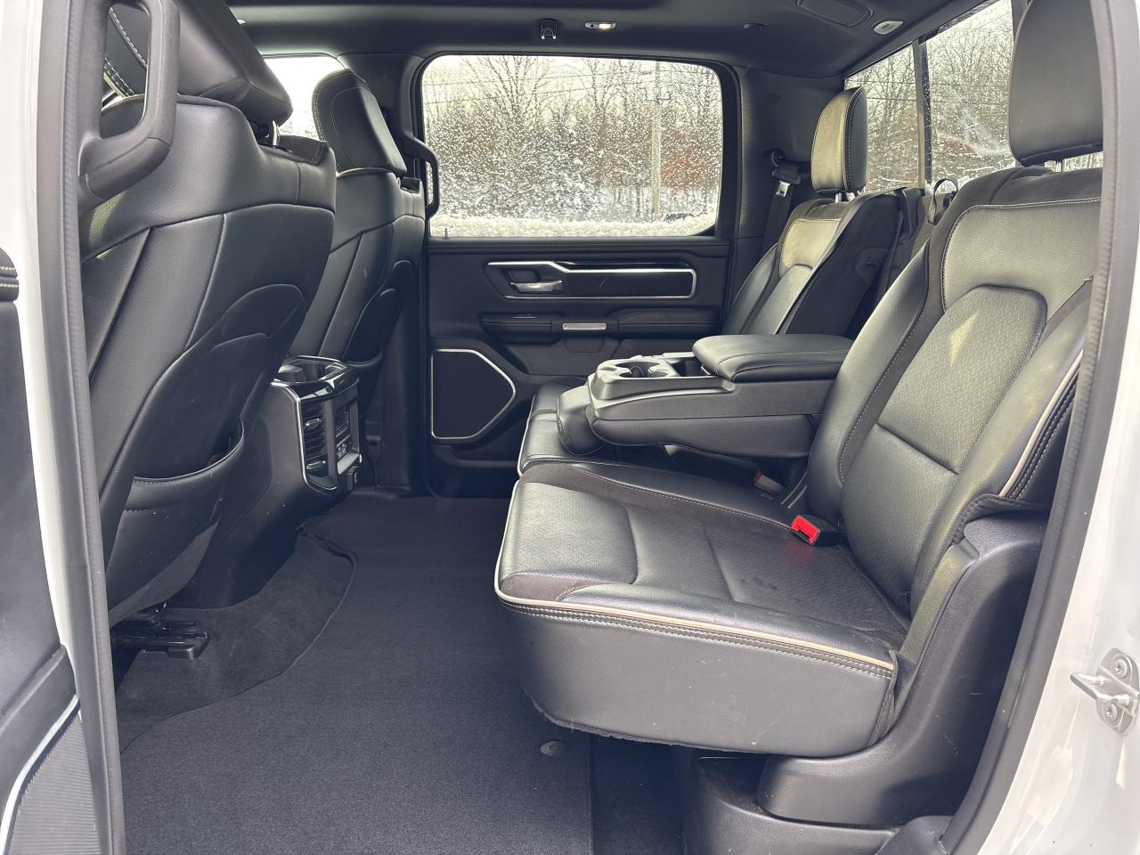 2022 RAM 1500 Laramie Photo