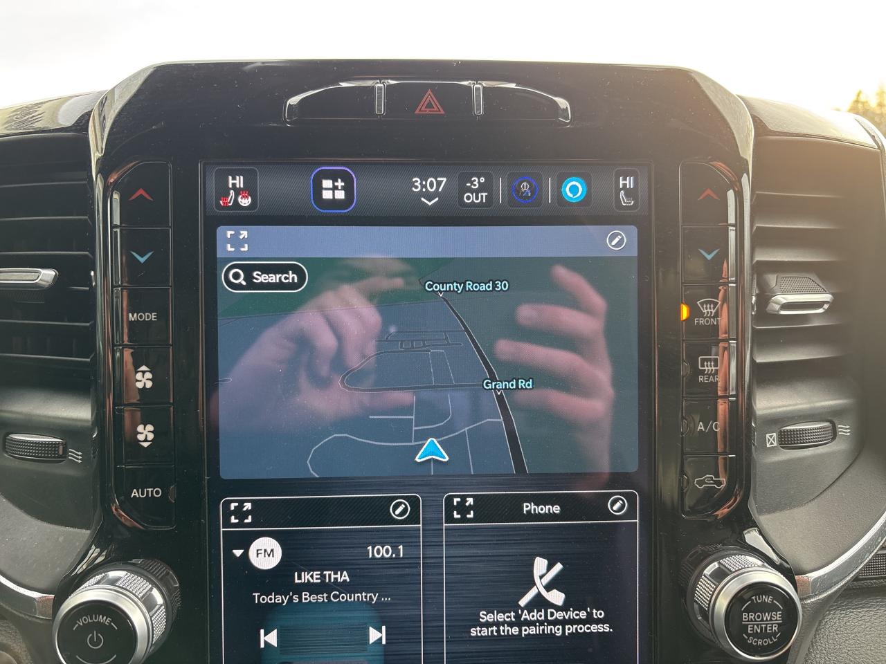 2022 RAM 1500 Laramie Photo