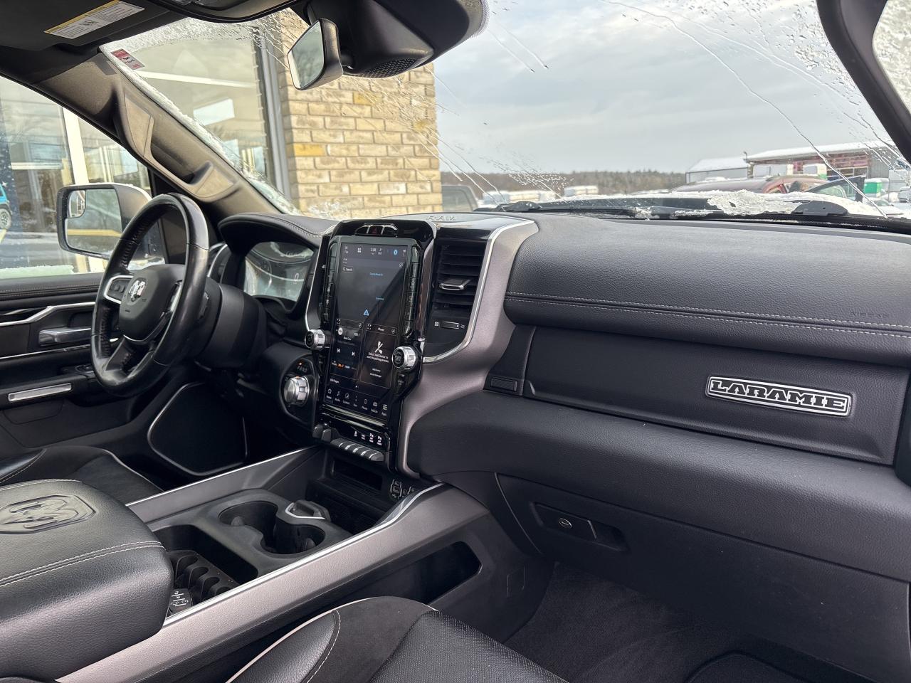 2022 RAM 1500 Laramie Photo