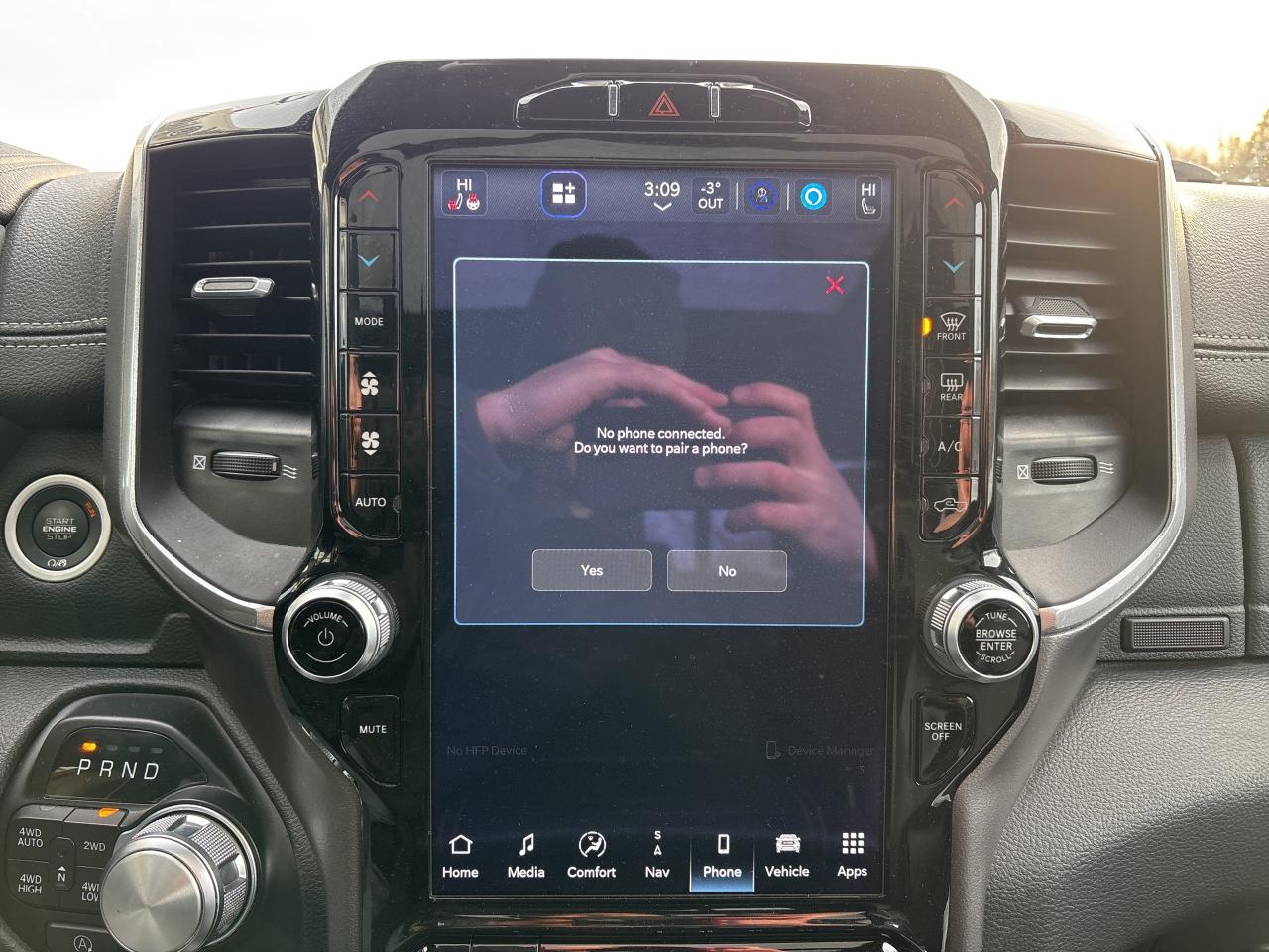 2022 RAM 1500 Laramie Photo