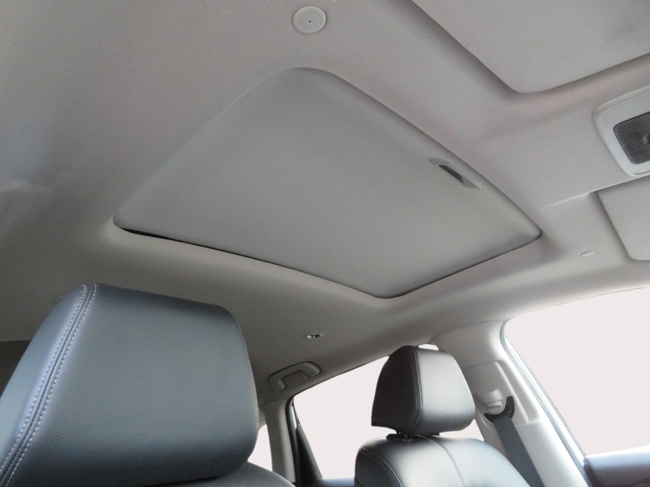 2023 Honda HR-V Ex-L Navi Awd Cvt Photo