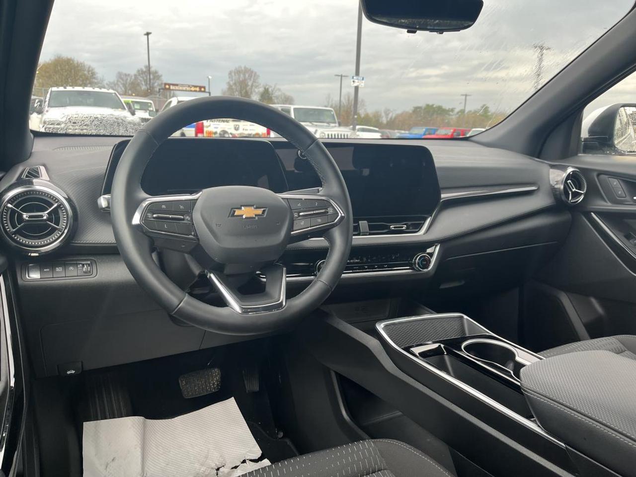2025 Chevrolet Equinox AWD LT Photo