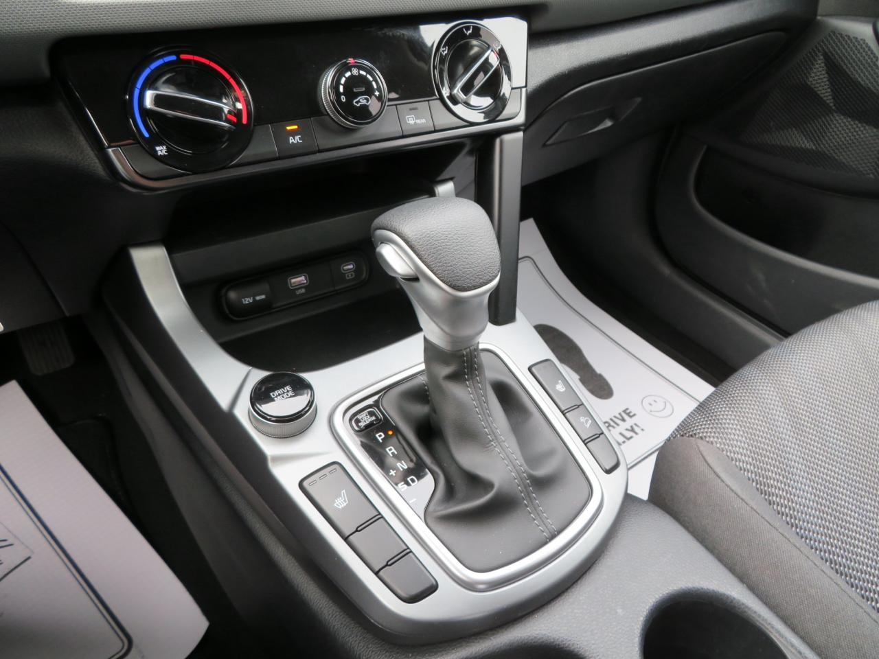 2024 Kia Seltos LX FWD Photo