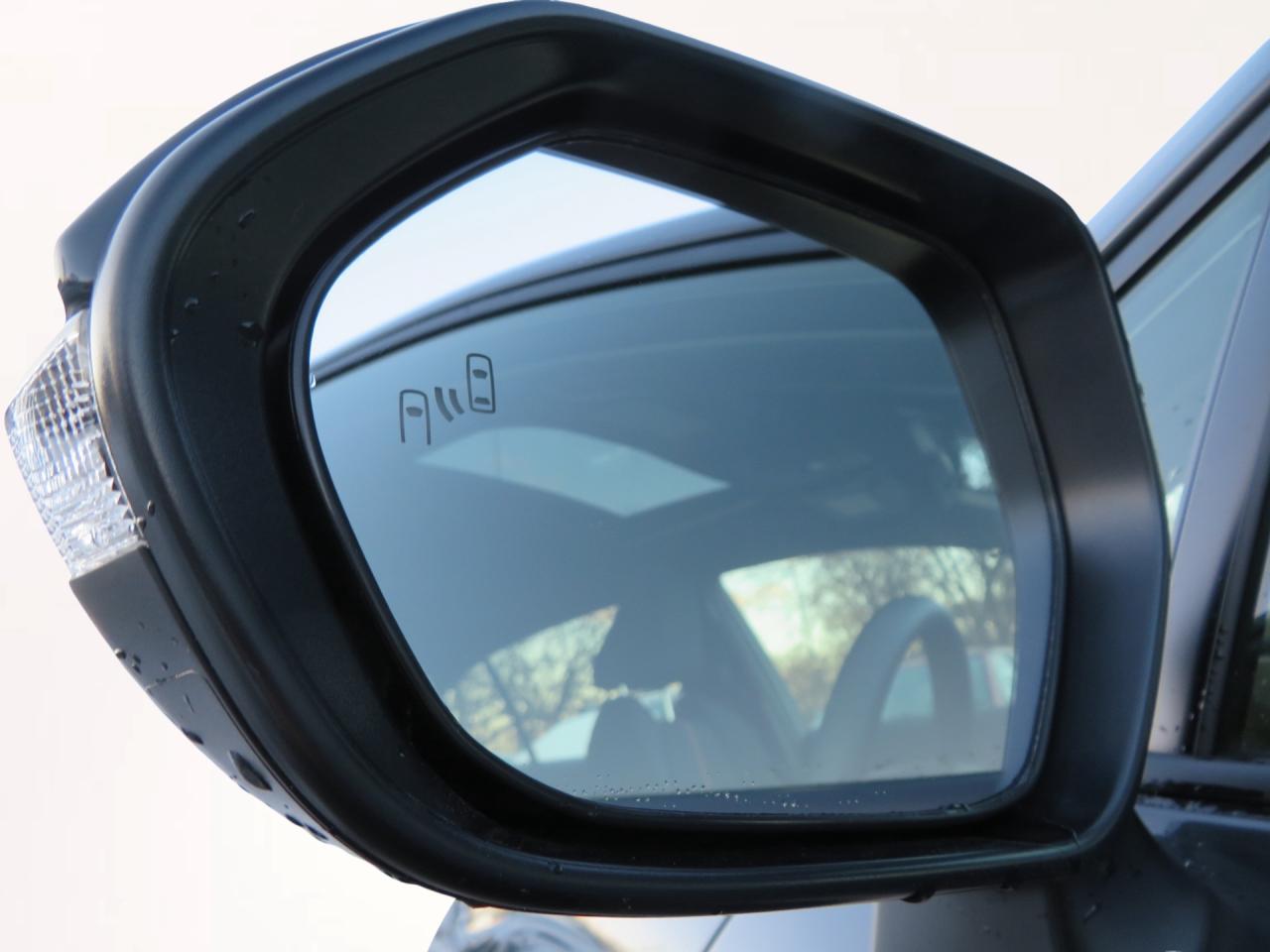 2025 Toyota Corolla Hybrid SE AWD CVT Photo