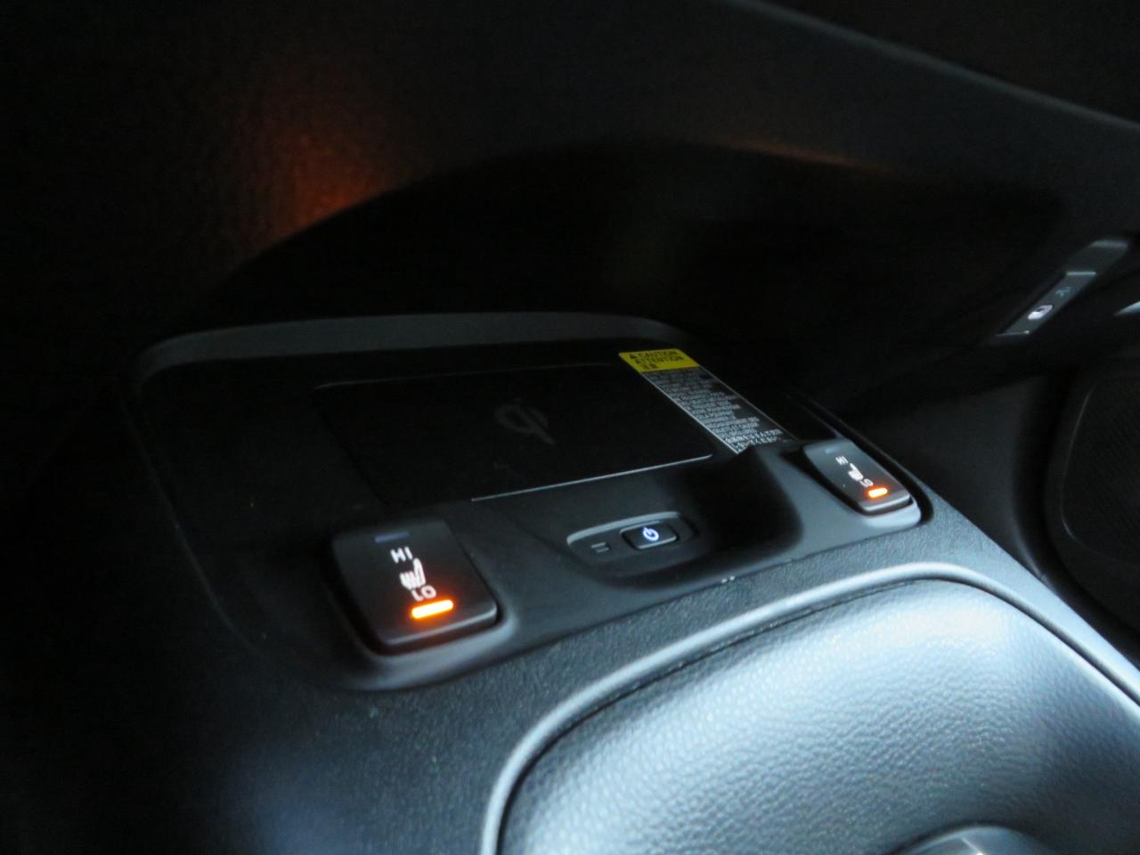 2025 Toyota Corolla Hybrid SE AWD CVT Photo