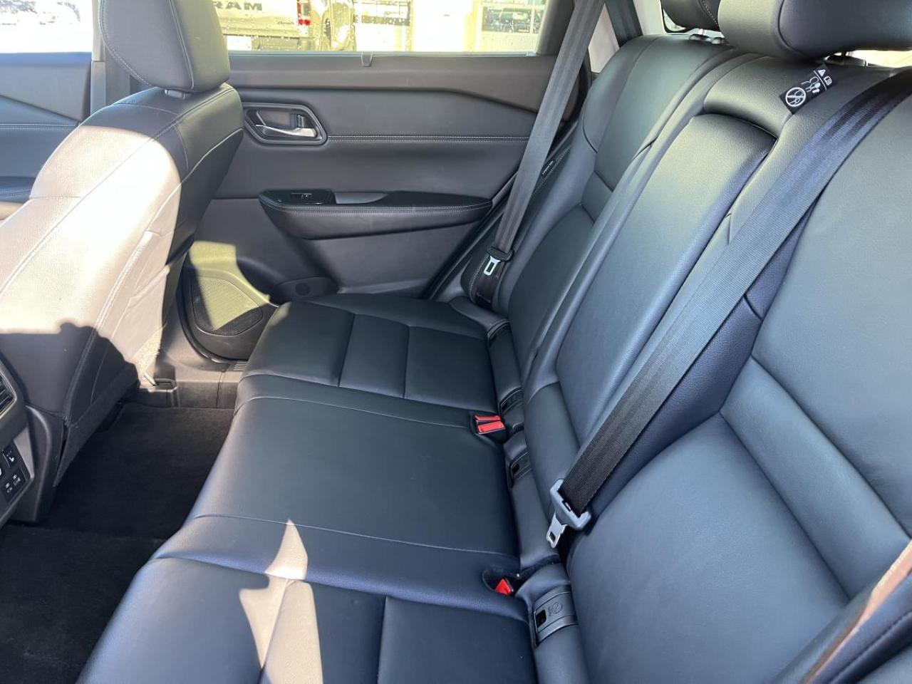 2023 Nissan Rogue AWD SL Photo