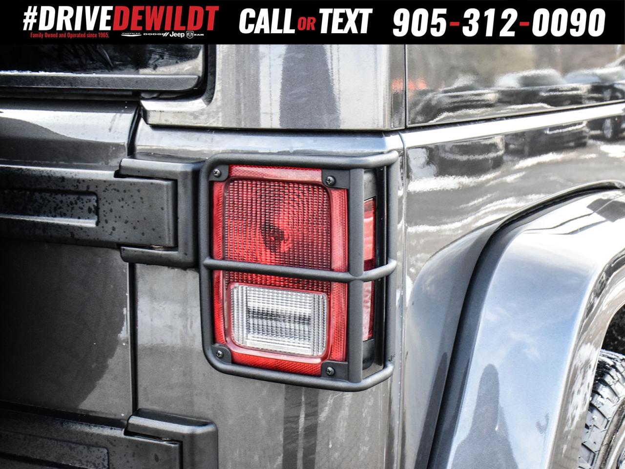 2014 Jeep WRANGLER UNLIMITED SAHARA   REMOTE START   ONE OWNER Photo