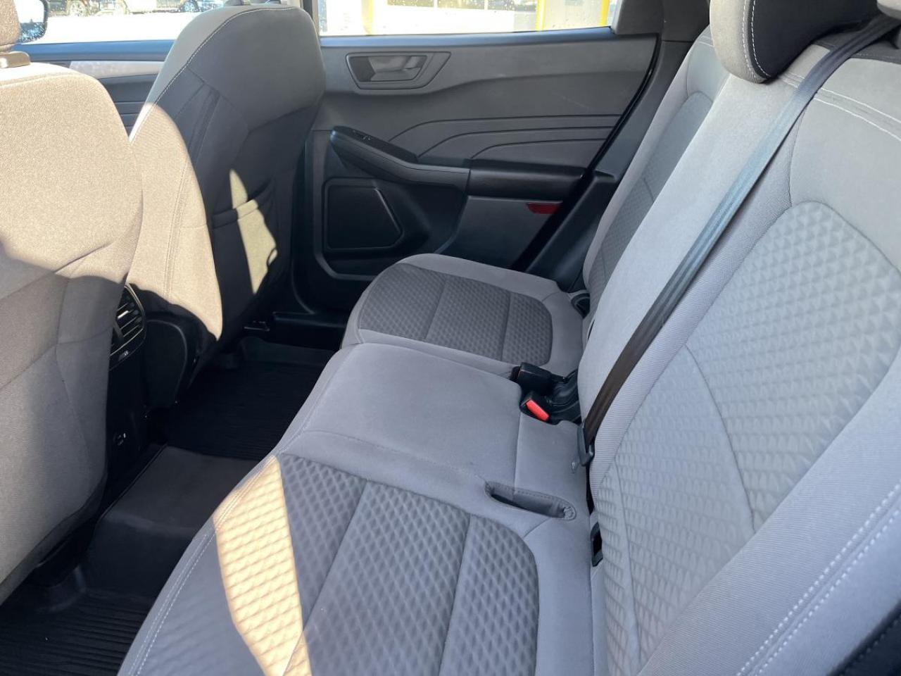 2022 Ford Escape SE Photo