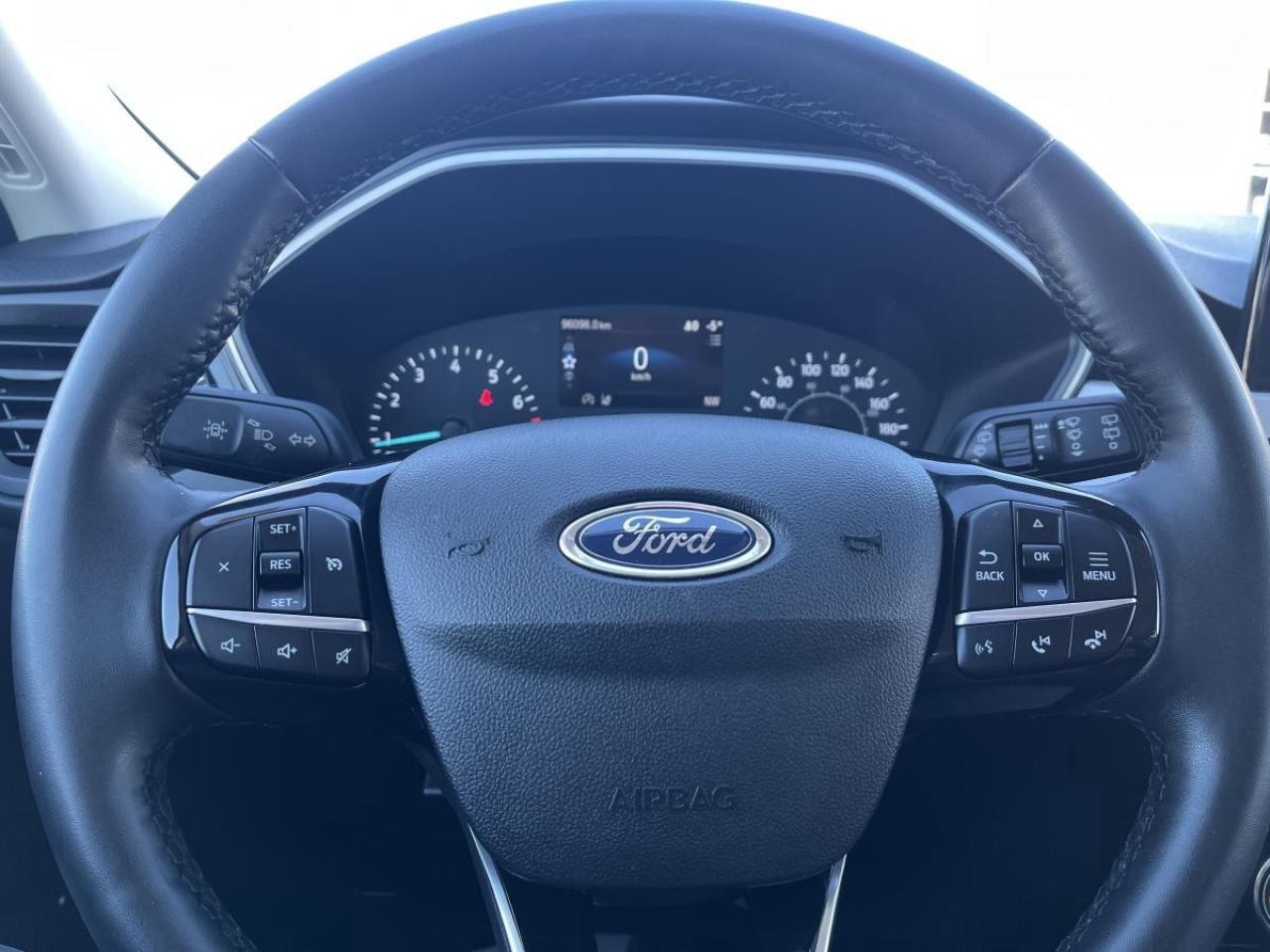 2022 Ford Escape SE AWD Photo