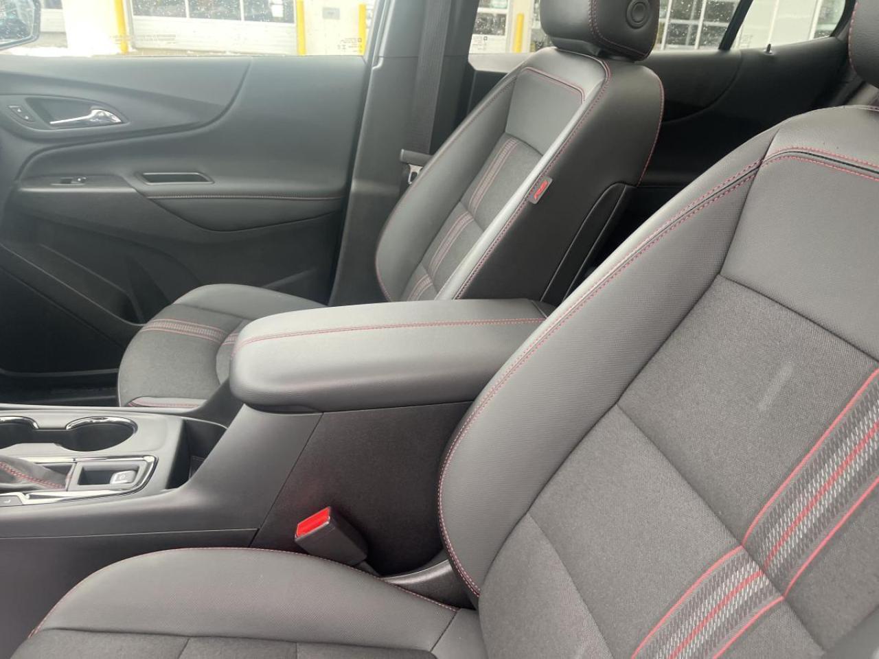 2024 Chevrolet Equinox AWD RS Photo