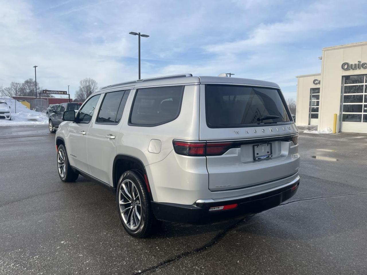 2023 Jeep Wagoneer Series III 4x4 Photo